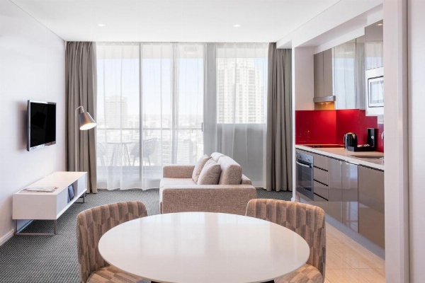 Meriton Suites Campbell Street image 10