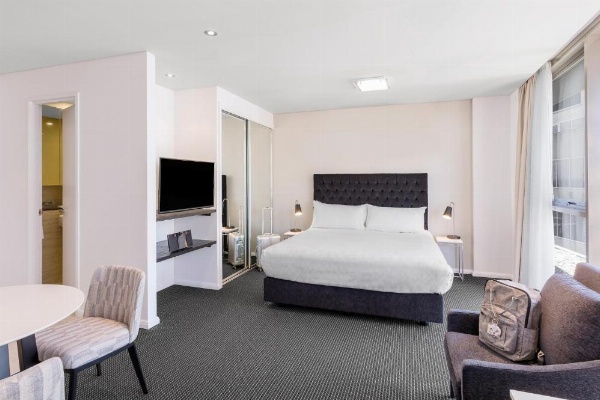 Meriton Suites Campbell Street image 22